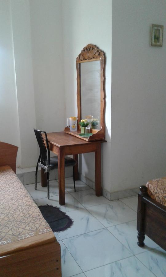 Down Town Hotel Ponnarankulama 외부 사진