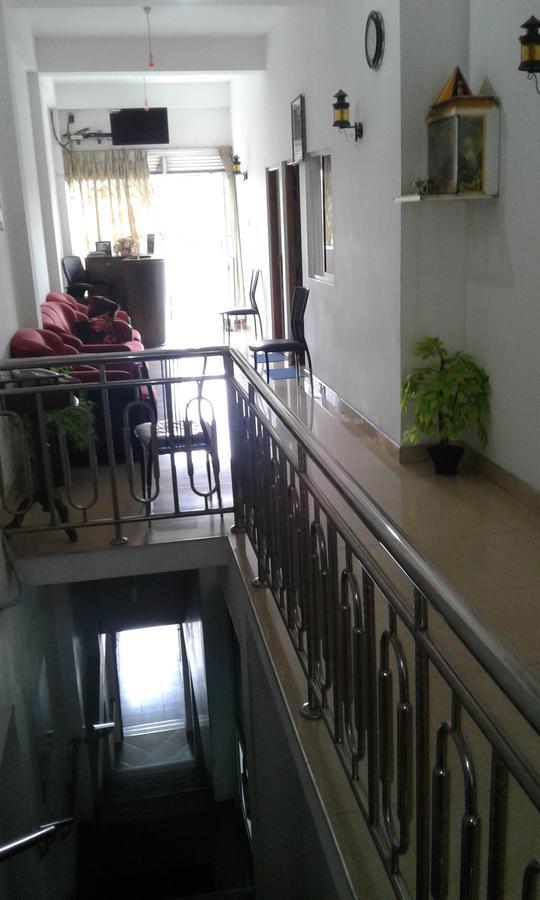 Down Town Hotel Ponnarankulama 외부 사진